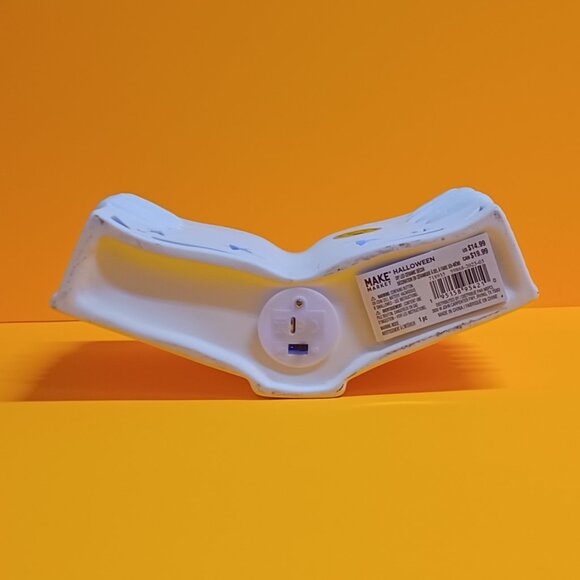 Ceramic Illuminated Halloween Book Decoration - Picture 7 of 10